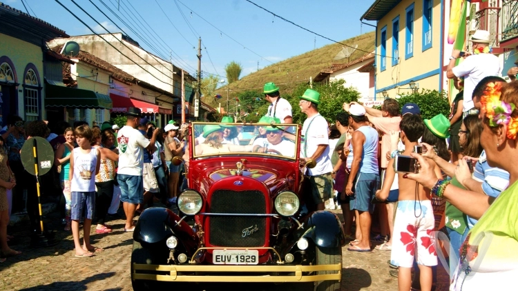 Carnaval Antigo em Conservat&oacute;ria (Bate e Volta)